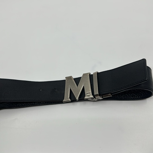 MCM Black Leather Reversible Belt with Silver M Buckle - Picture 11 of 16